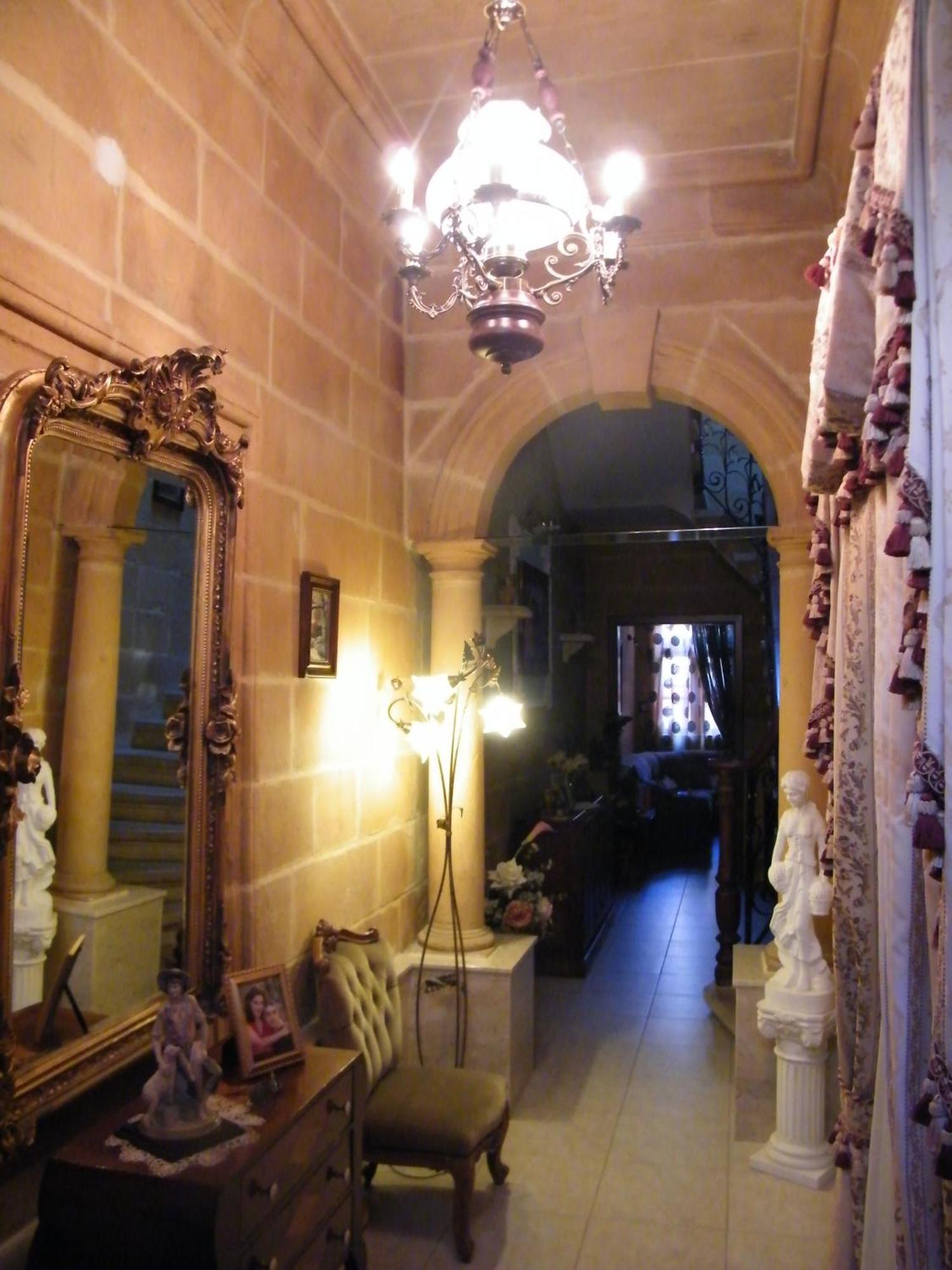 Nocturne Family House Apartment Paola Exterior photo